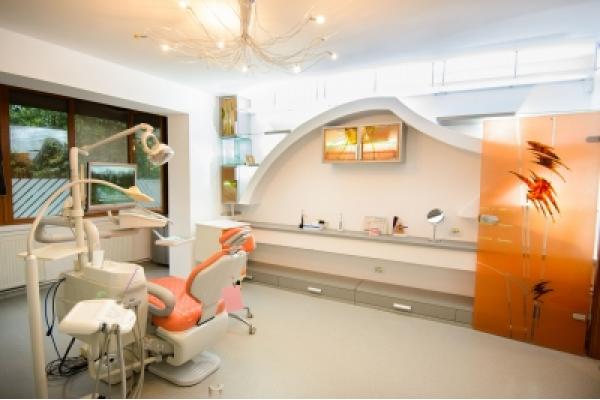 Dental West - Dentist_bun_Brasov_Dental_West.jpg