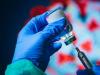 Vaccinul AstraZeneca, eficient impotriva tulpinii britanice si mai putin eficient contra tulpinii sud-africane