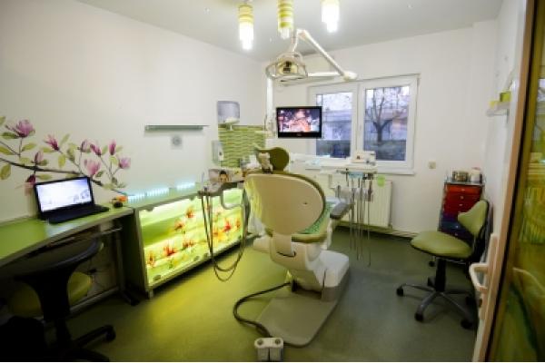 Dental West - Stomatolog_bun_Brasov_Dental_West.jpg
