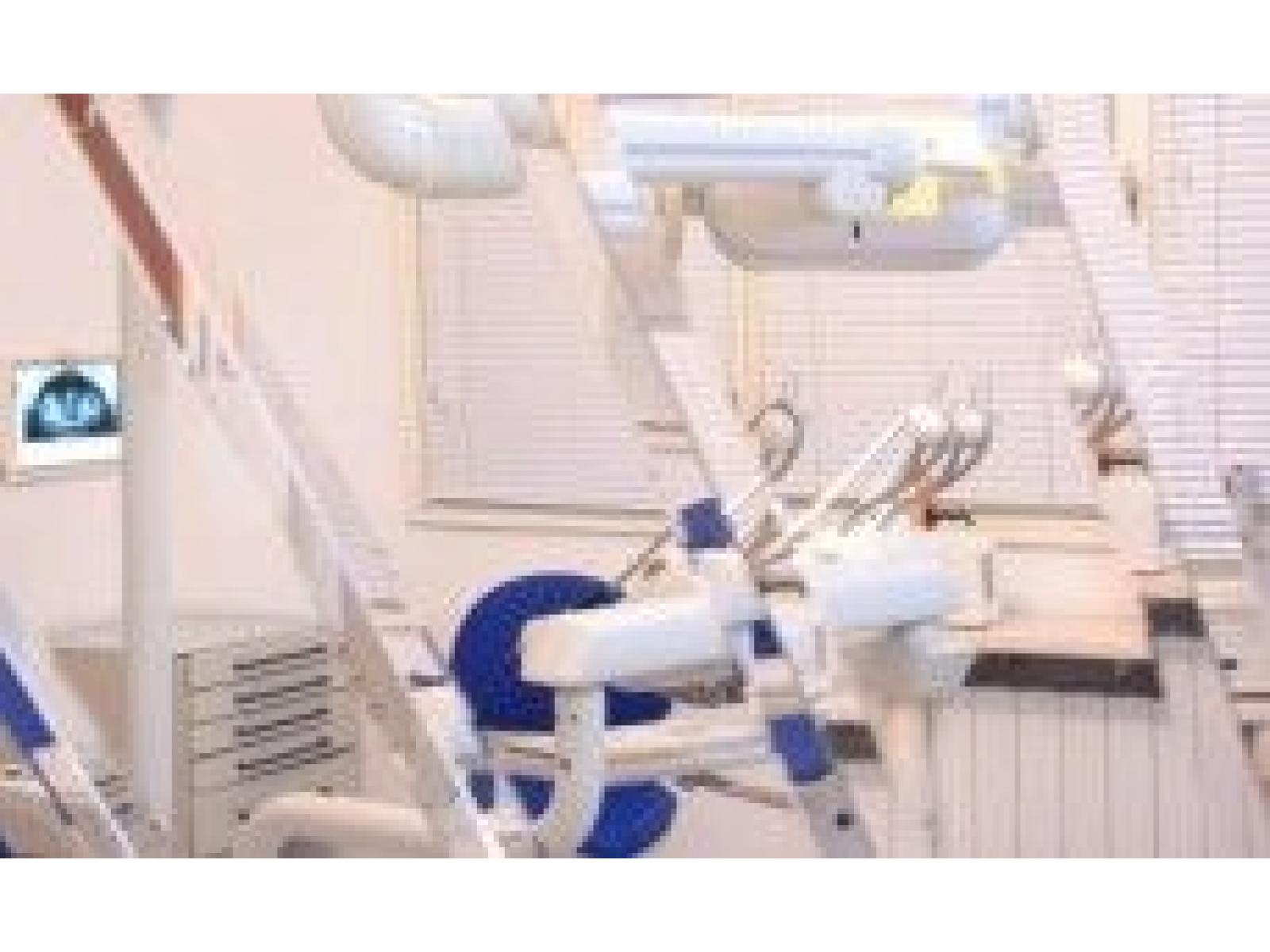 Dental Center Baneasa - consult6atie.jpg