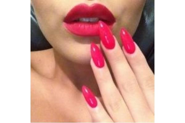 Grand Beauty Clinic - 40839-Hot-Pink-Lips-And-Stiletto-Nails.jpg