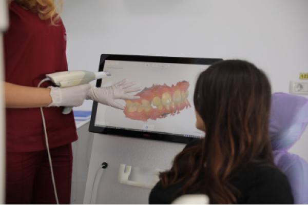 Clinica Dentara Victoria Pitesti - 3L4A6177.JPG