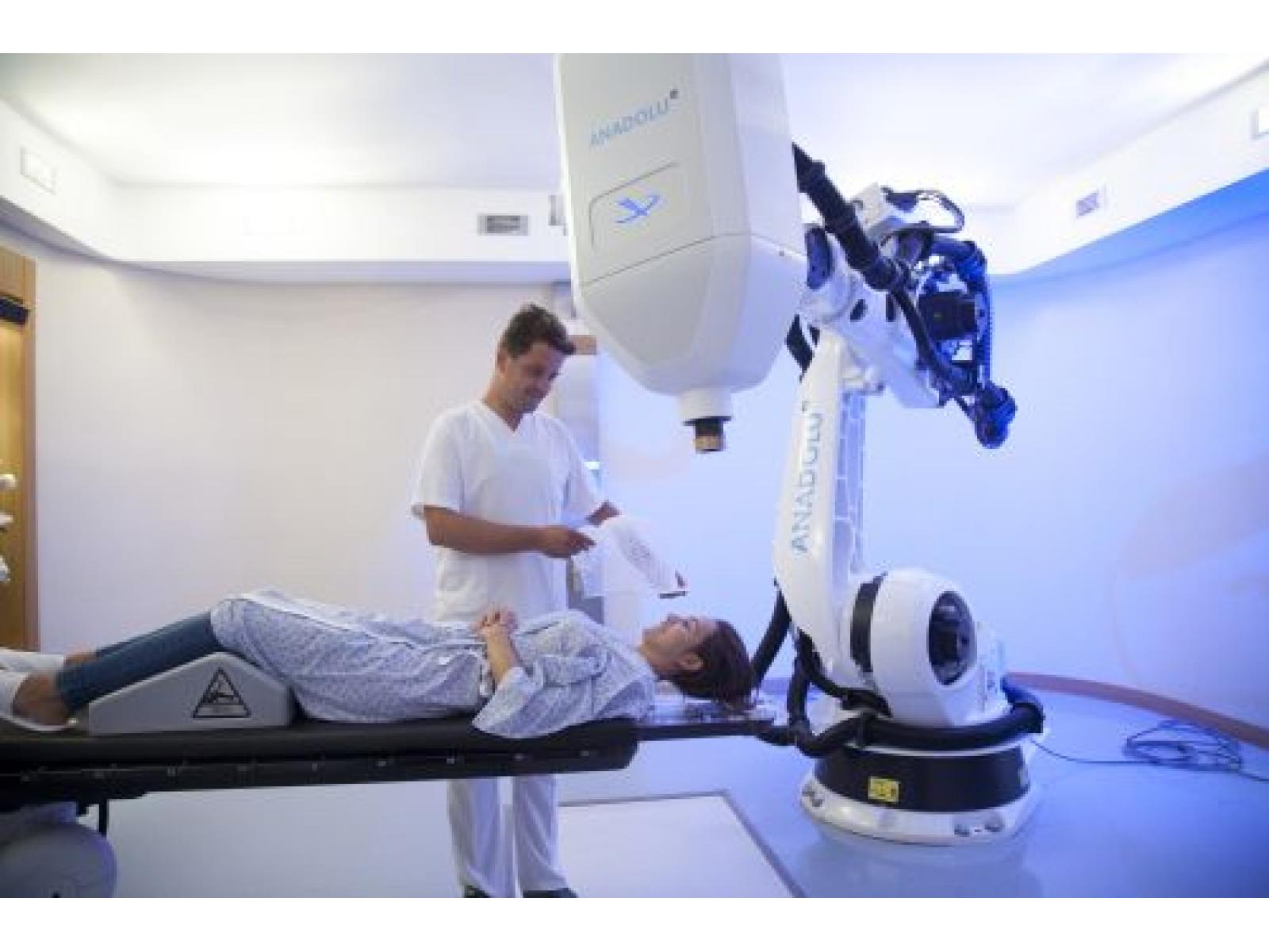 Centrul Medical Anadolu - Cyberknife_(2)_ref.jpg