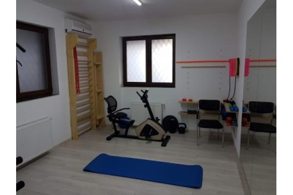 Home Kineto - kinetoterapie_Popesti_Leordeni_2.jpg