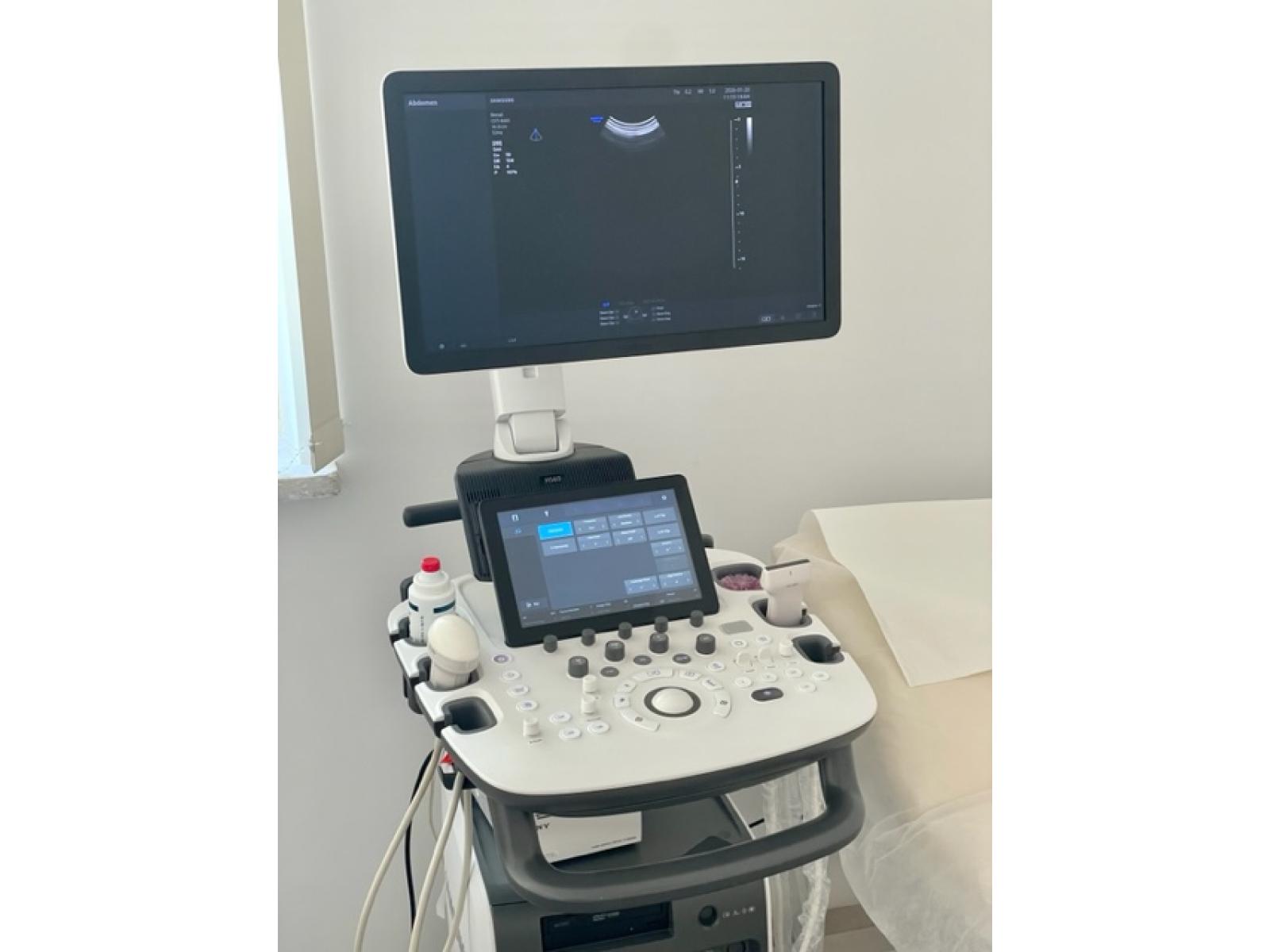 Cabinet medical nefrologie - ecograf-3d-4d-nefrologie-bacau-diagnostic-precis-rinichi.jpg