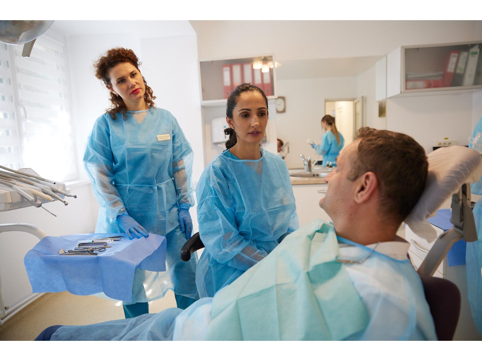 Clinica Stomatologica Q-DENT - Q-Dent_10_Aug_163.jpg