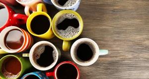  Bei cafeaua pe stomacul gol? Iata la ce riscuri te expui