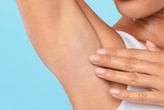De ce ar trebui sa schimbi ACUM deodorantul clasic cu unul natural