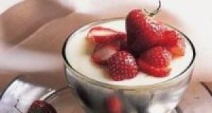 Mousse de lamaie cu capsuni