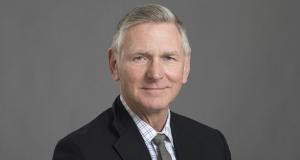 O vizita de referinta: Dr. Richard G. Fessler, pionier in neurochirurgie, la Bucuresti