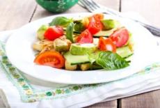 Salata usoara de dovlecei