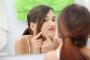 Proceduri cosmetice: Ingrijirea tenului acneic