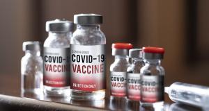 Vaccinul anti-COVID dezvoltat de Johnson & Johnson produce un raspuns imunitar puternic. Studiu preliminar